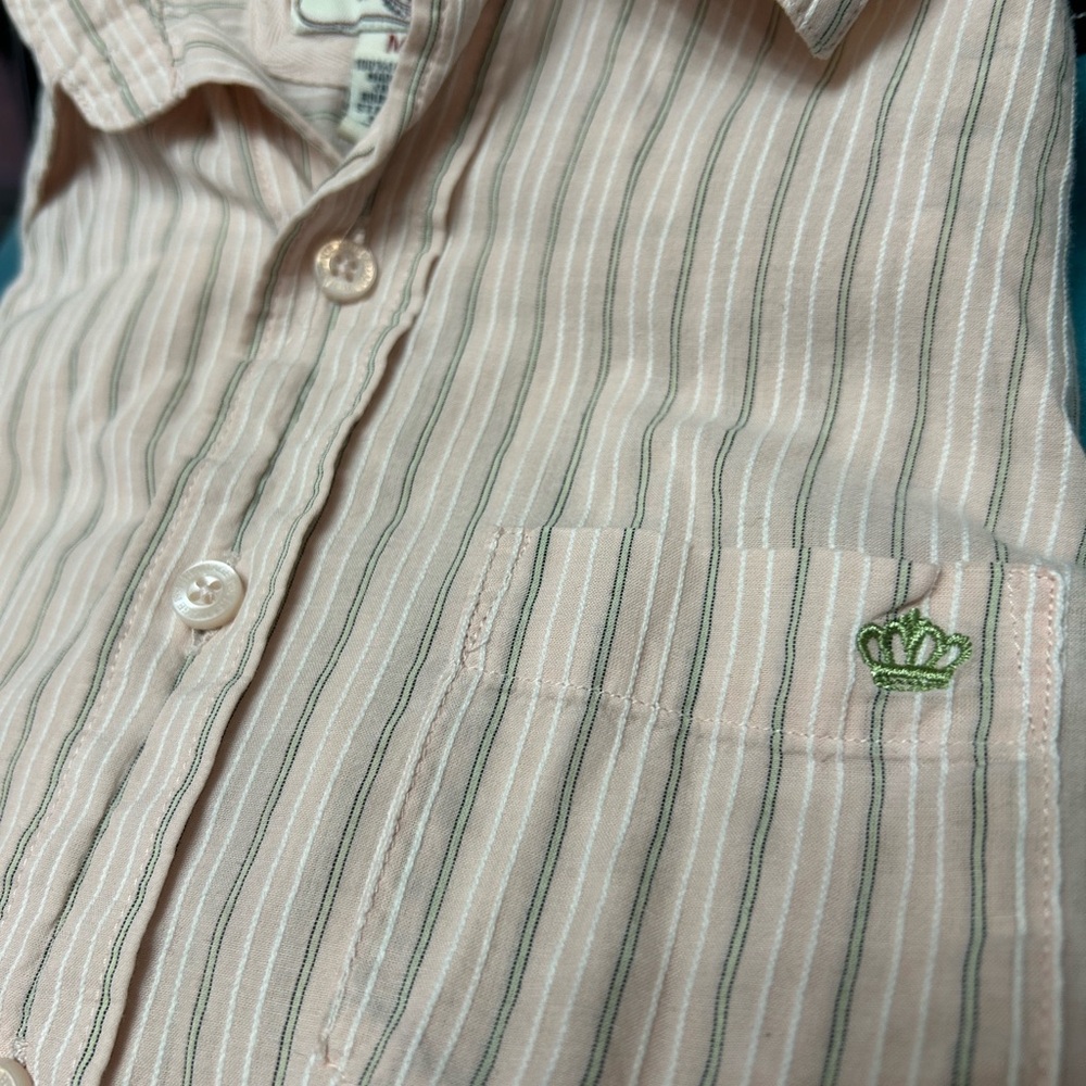 Pink button up - Picture 4 of 4